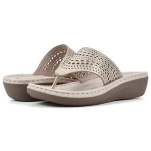 CLIFFS BY WHITE MOUNTAIN Women's Compact Wedge Sandal Size 9M